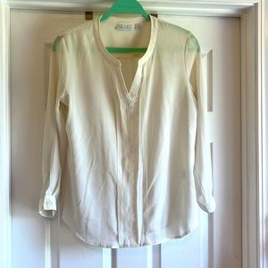 Women’s V-Neck Chiffon-Sleeve Top
New York and Company